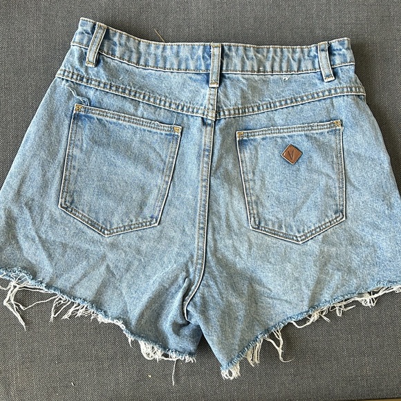 Abrand A Venice Shorts - Picture 4 of 7